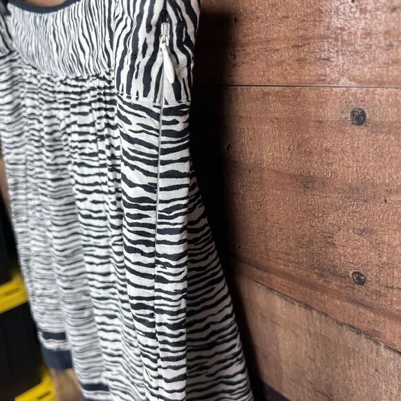 LOFT Ann Taylor Mini Skirt Zebra Print Black White Pleated Side Zipper Lined 6 - Picture 9 of 12